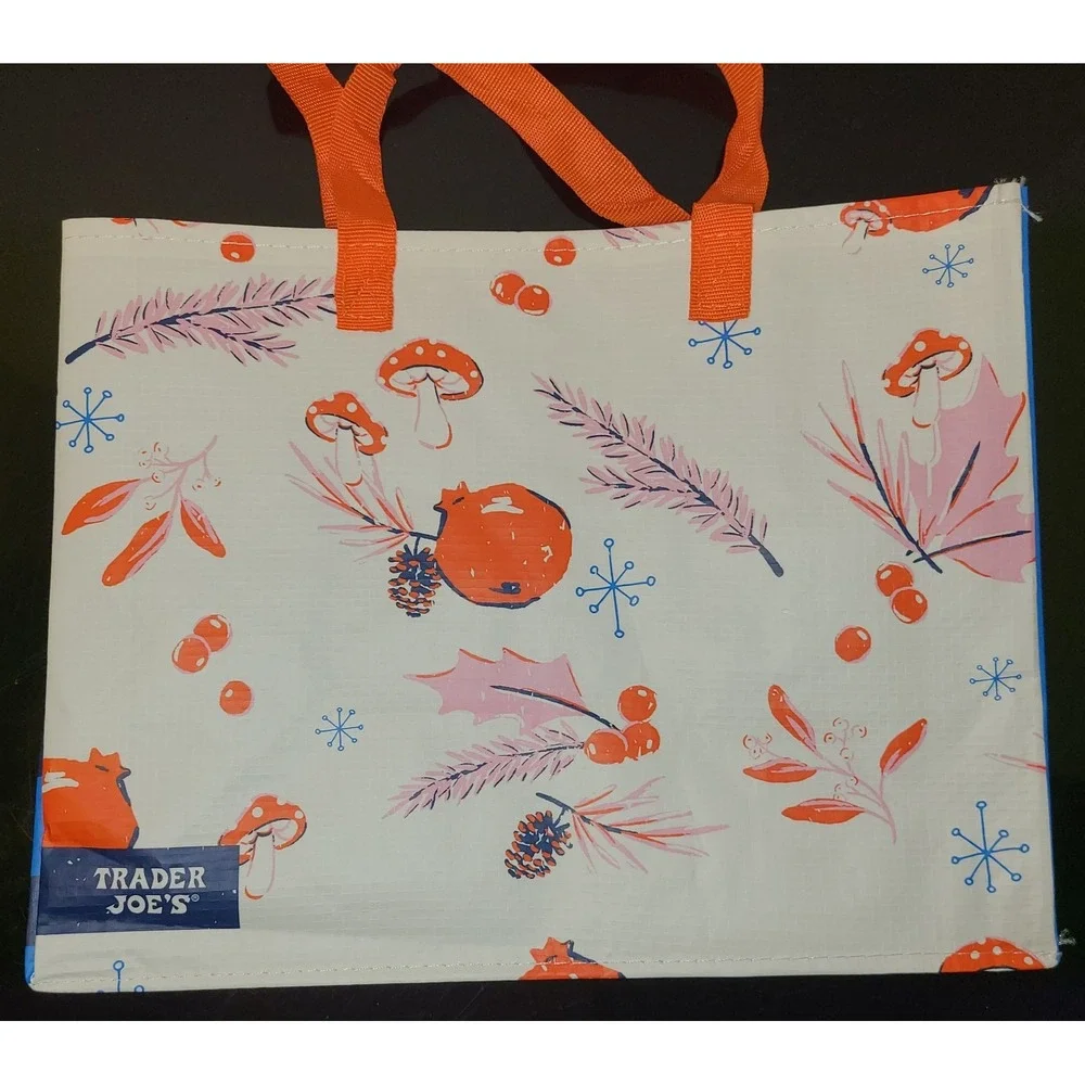 NWOT Trader Joe's 2024 Christmas Holiday Mini Gift Bag White Red Blue Murshrooms